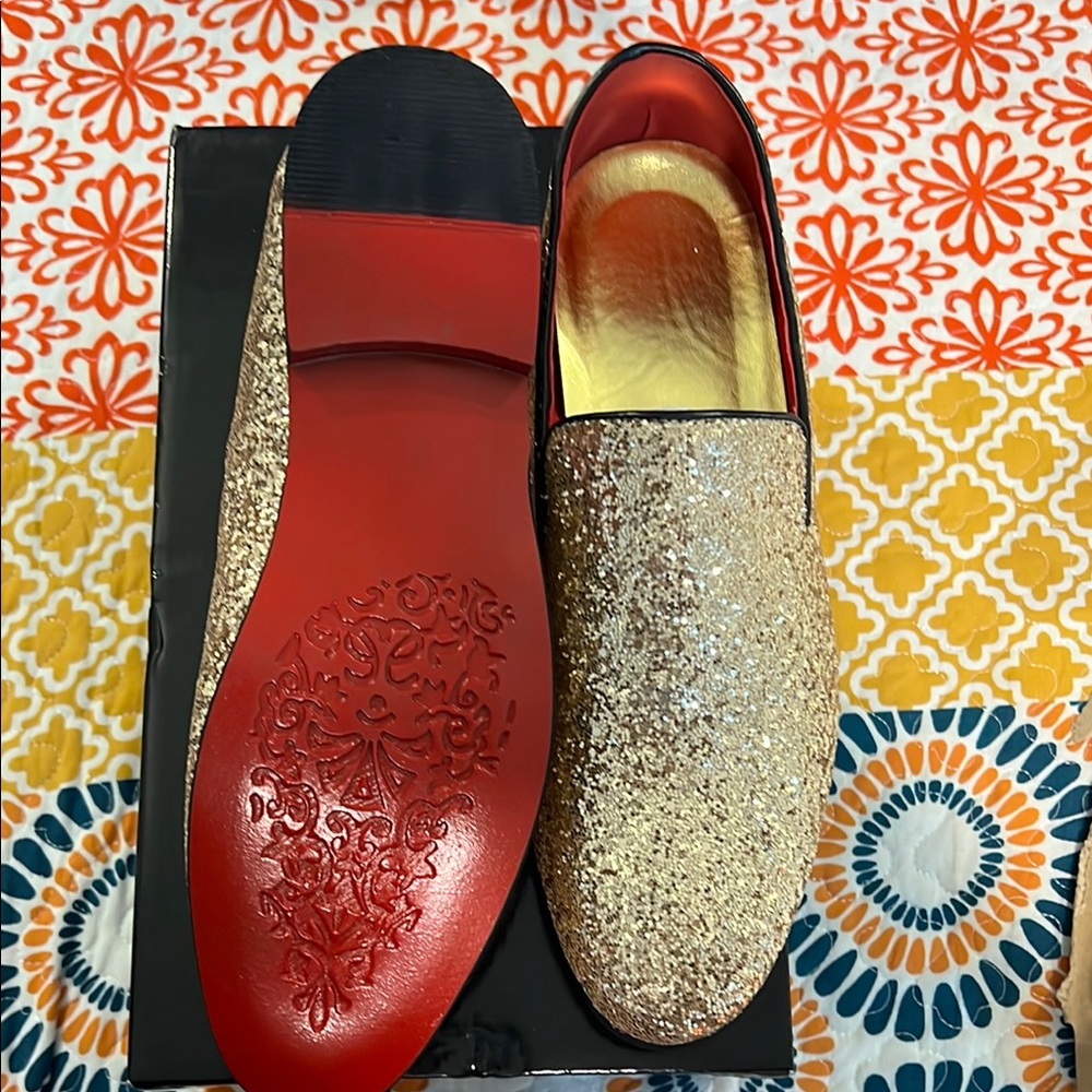 Elegant Gold Men's Loafers